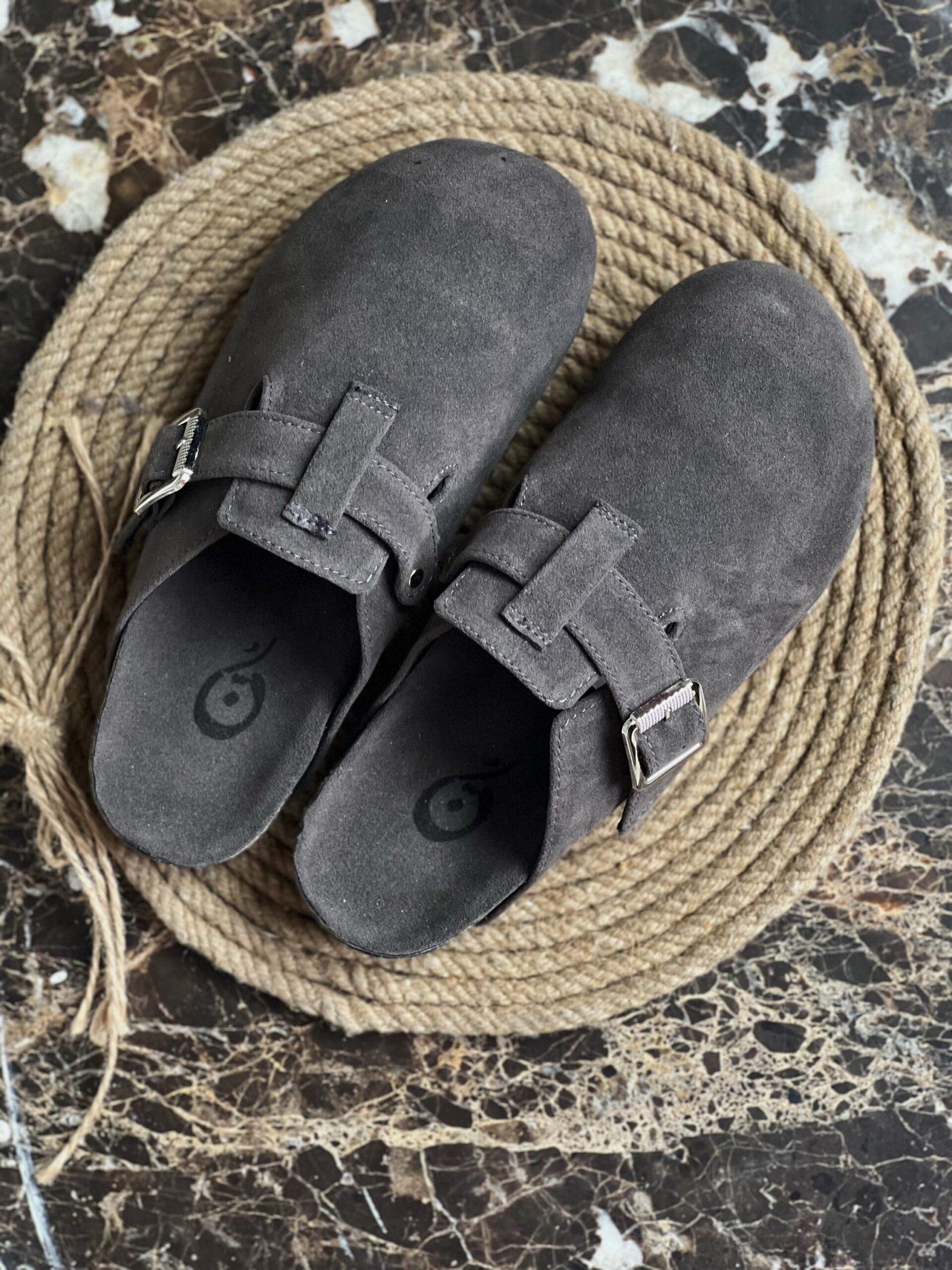 451ff830-610d-4ce7-8417-cea0bac0b971