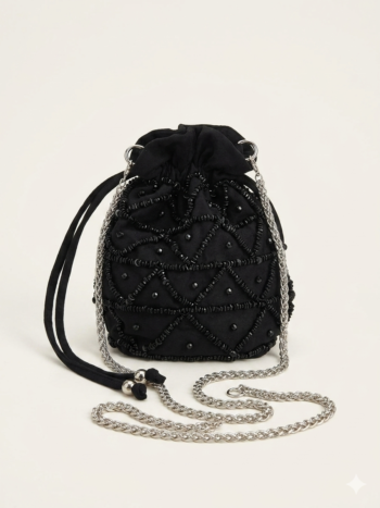 Noir Pouch